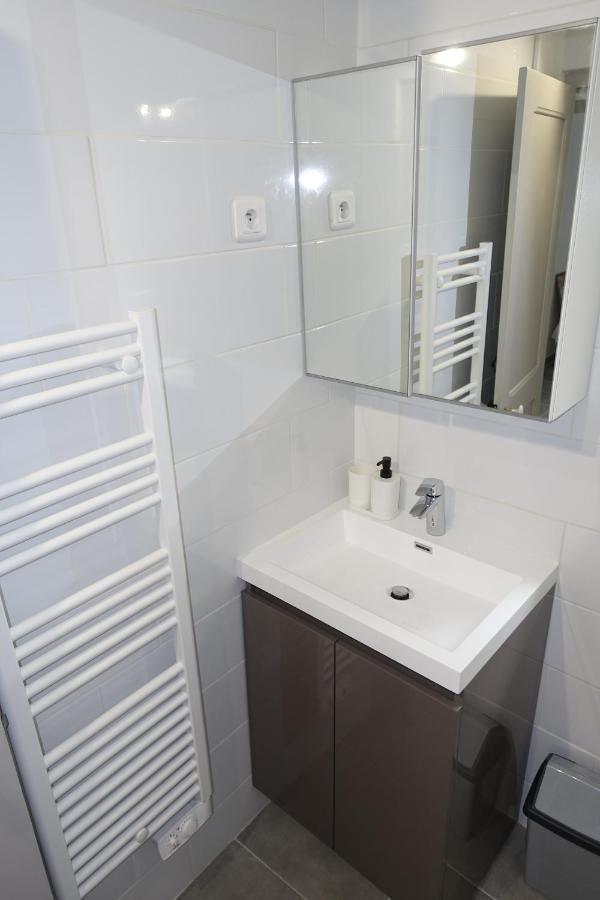Maison Carree/Coeur Historique De Nimes - Superbe Appt 55M² Ngoại thất bức ảnh